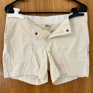Eddie Bauer Women’s Light Cream Outdoor Shorts